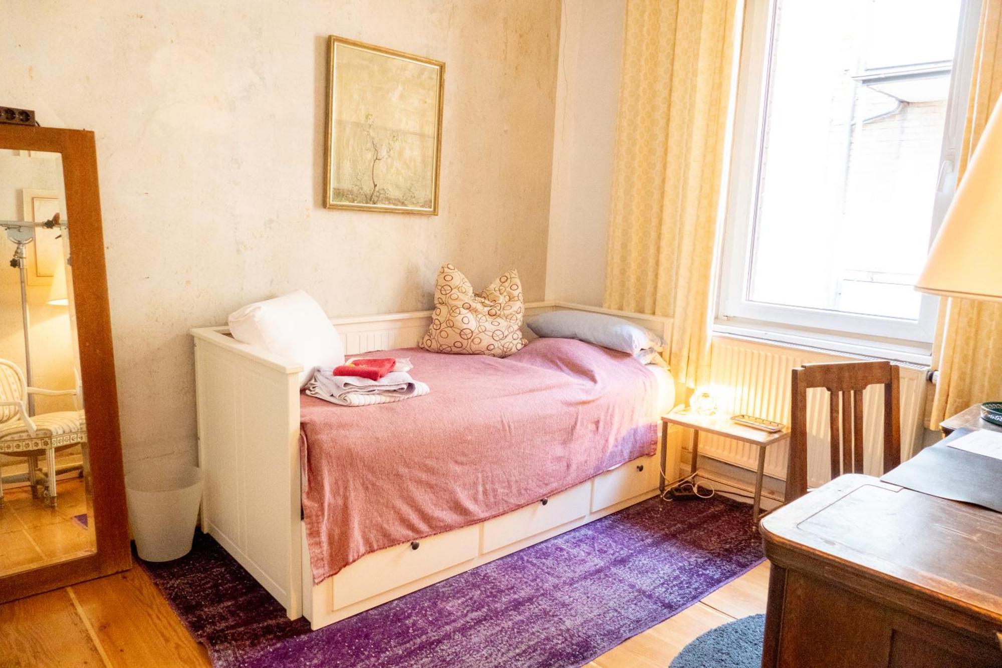 שטוטגרט Zimmer In Kuenstlerwohnung מראה חיצוני תמונה