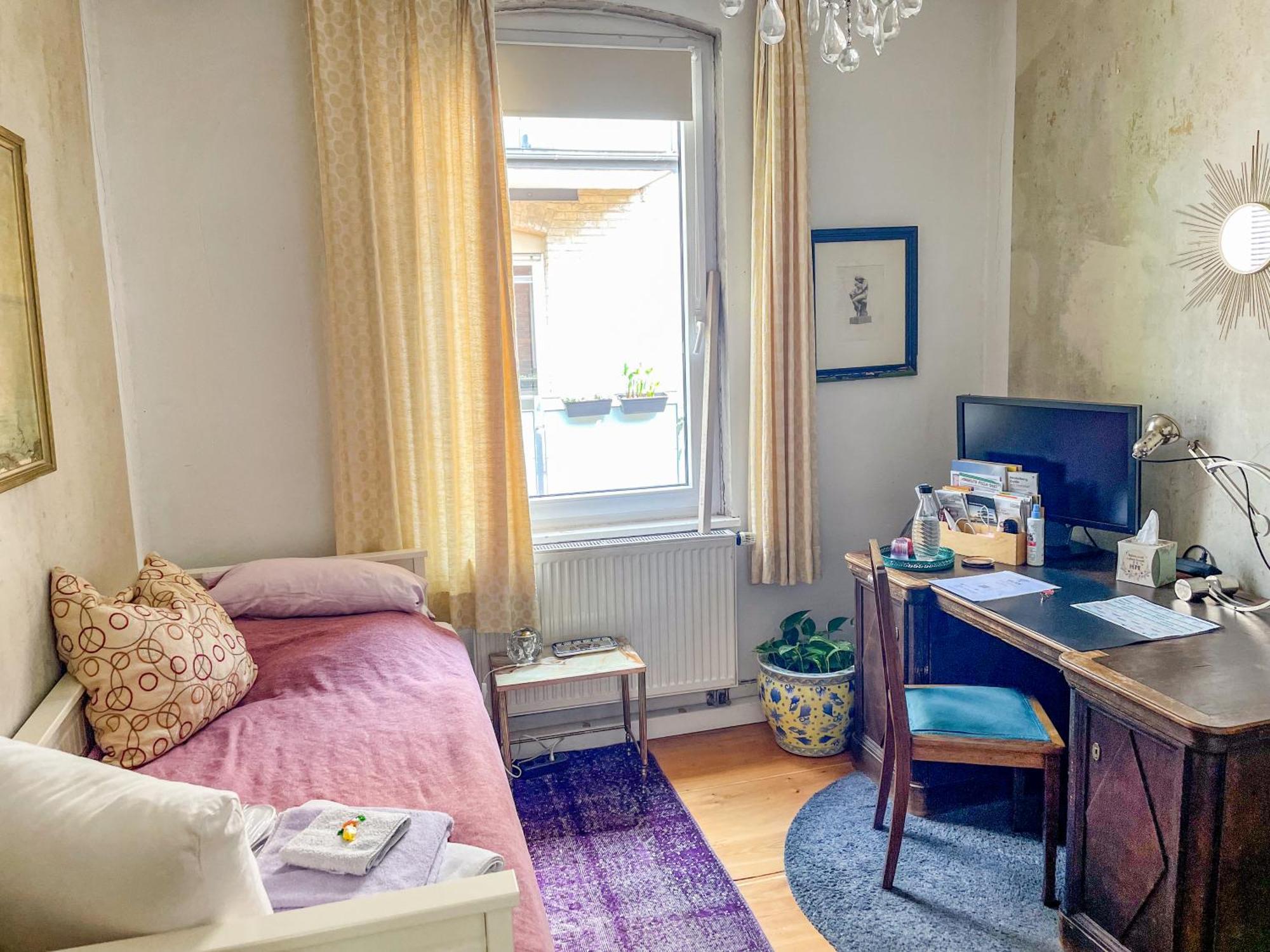 שטוטגרט Zimmer In Kuenstlerwohnung מראה חיצוני תמונה
