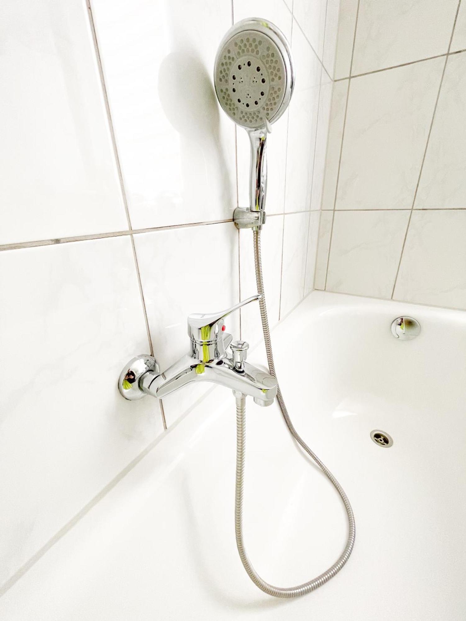 שטוטגרט Zimmer In Kuenstlerwohnung מראה חיצוני תמונה